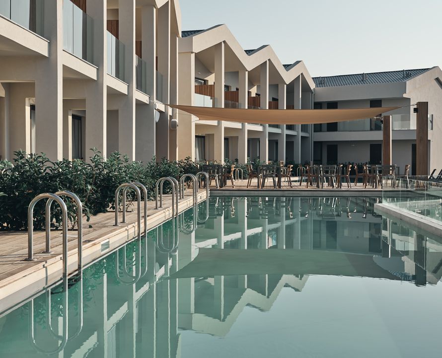 Aqua Bay Suites